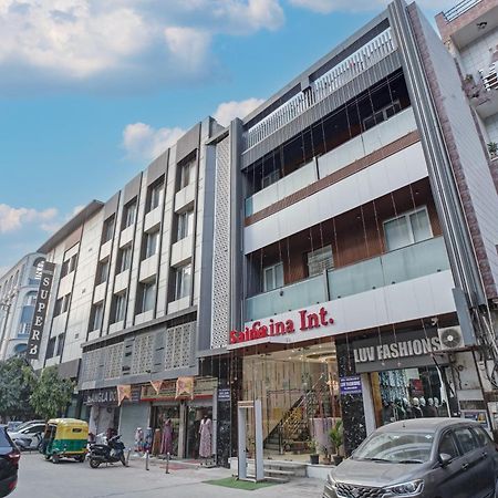 Hotel Saina International New Delhi Extérieur photo