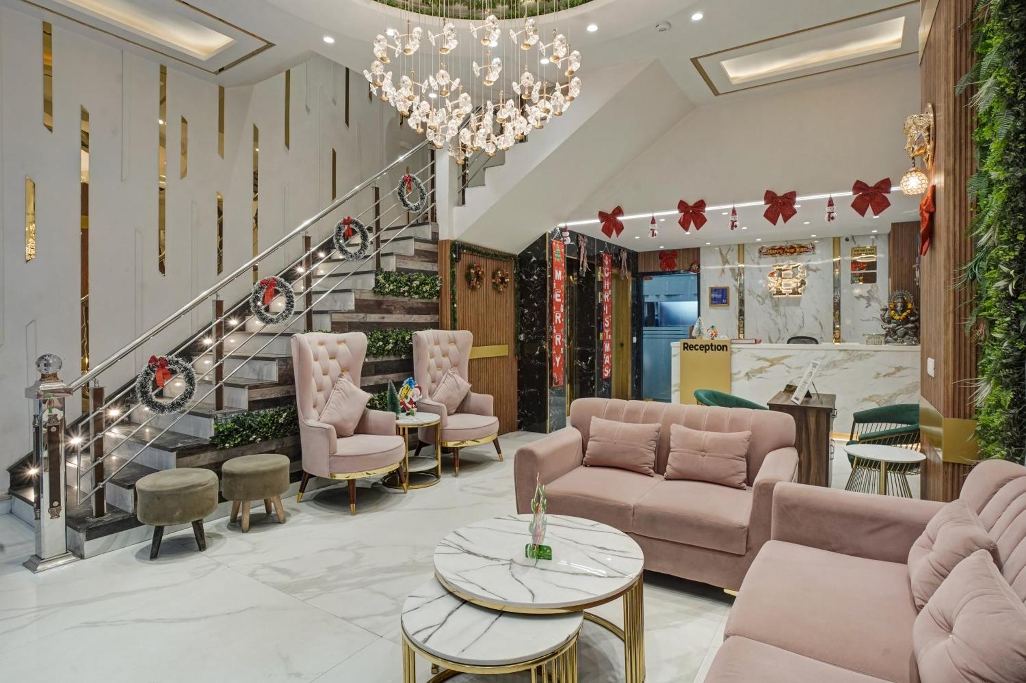 Hotel Saina International New Delhi Extérieur photo
