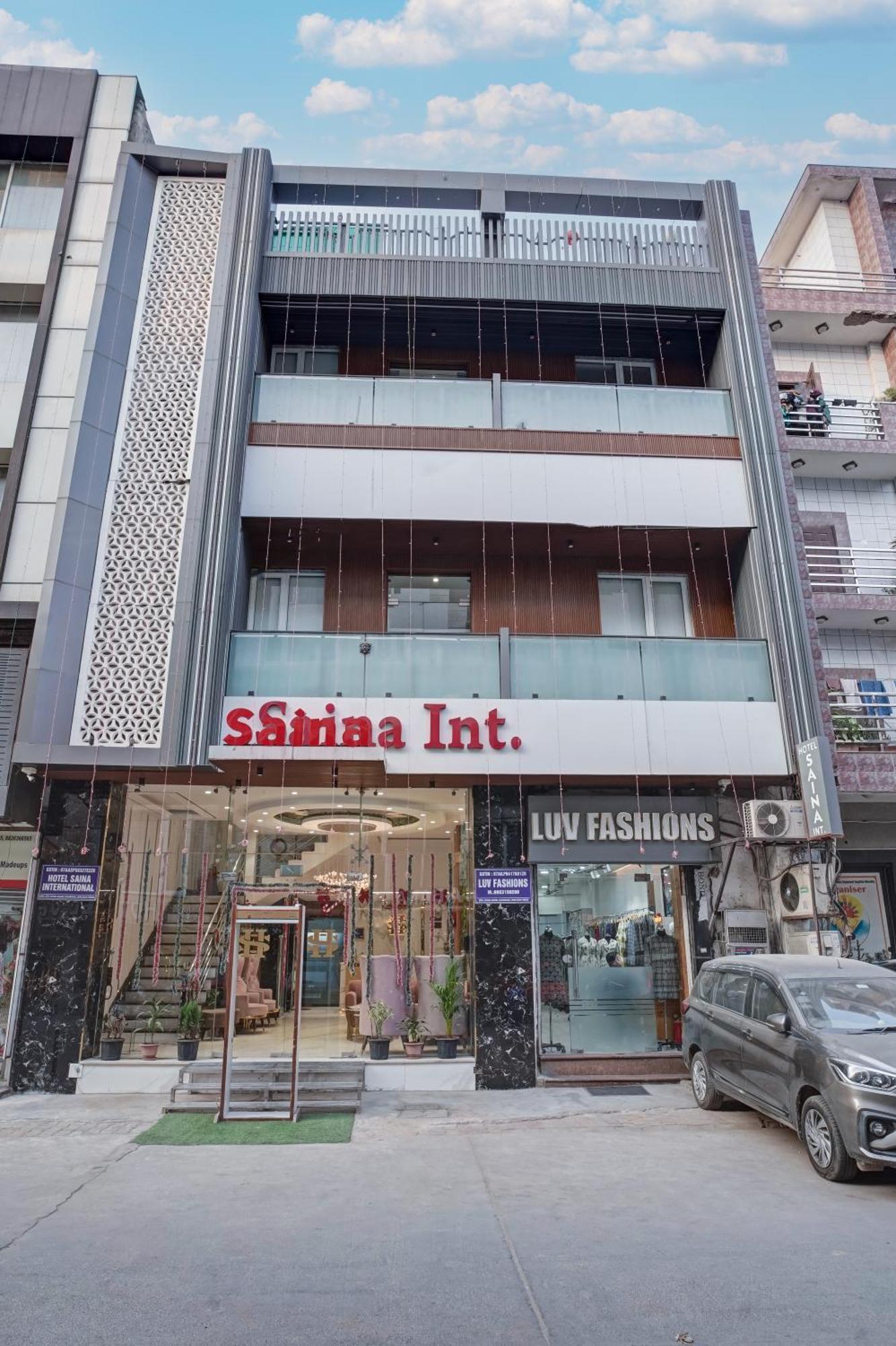 Hotel Saina International New Delhi Extérieur photo