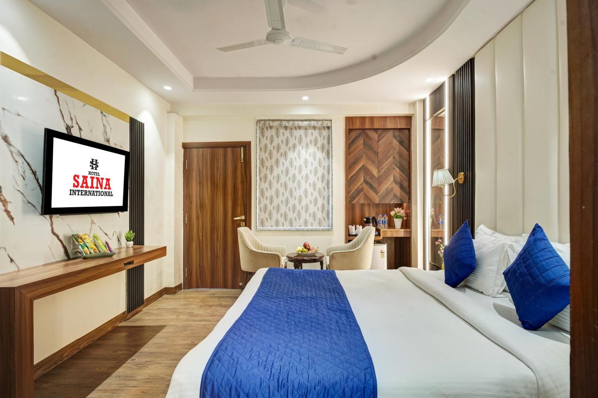 Hotel Saina International New Delhi Extérieur photo