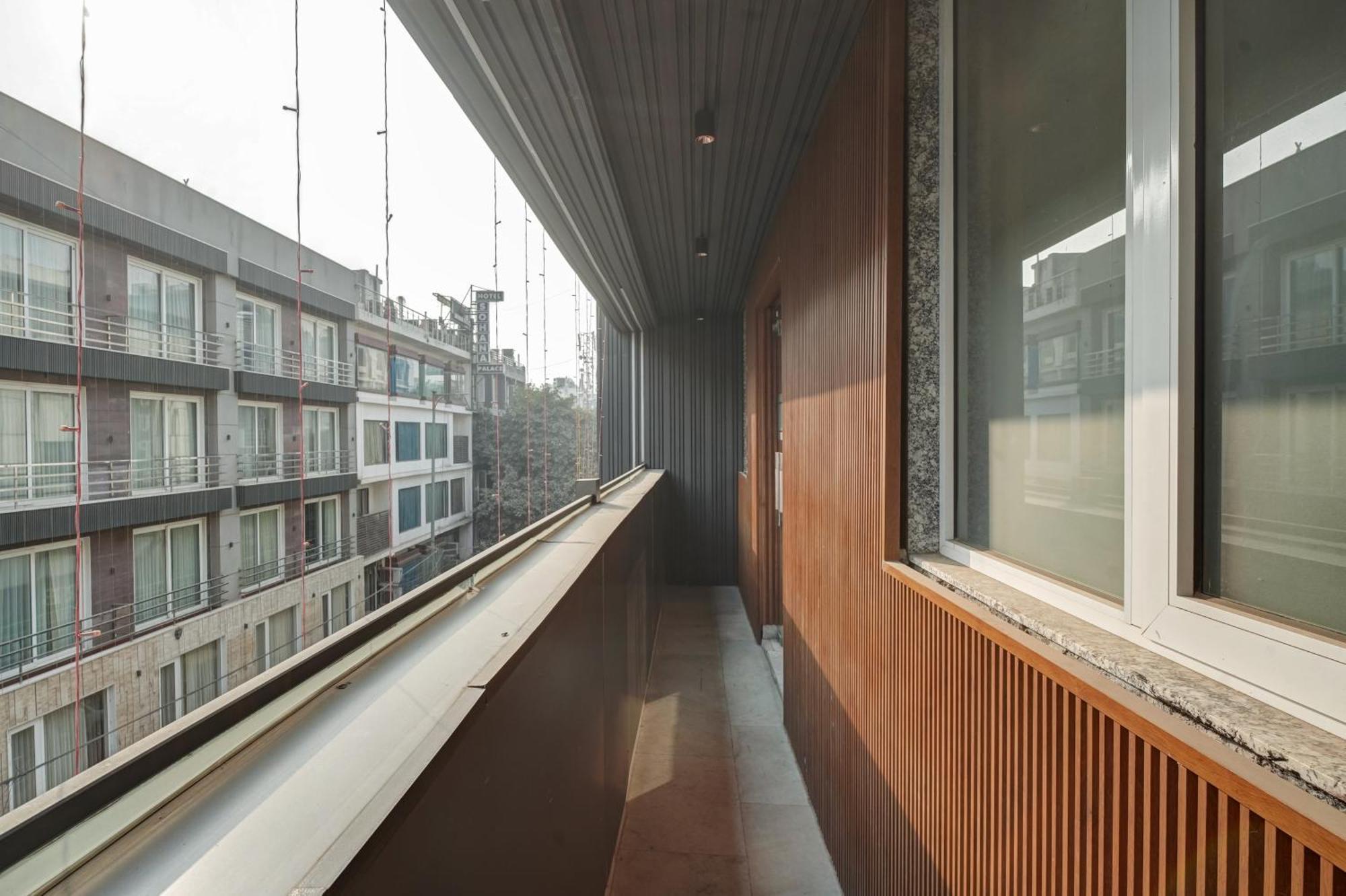 Hotel Saina International New Delhi Extérieur photo