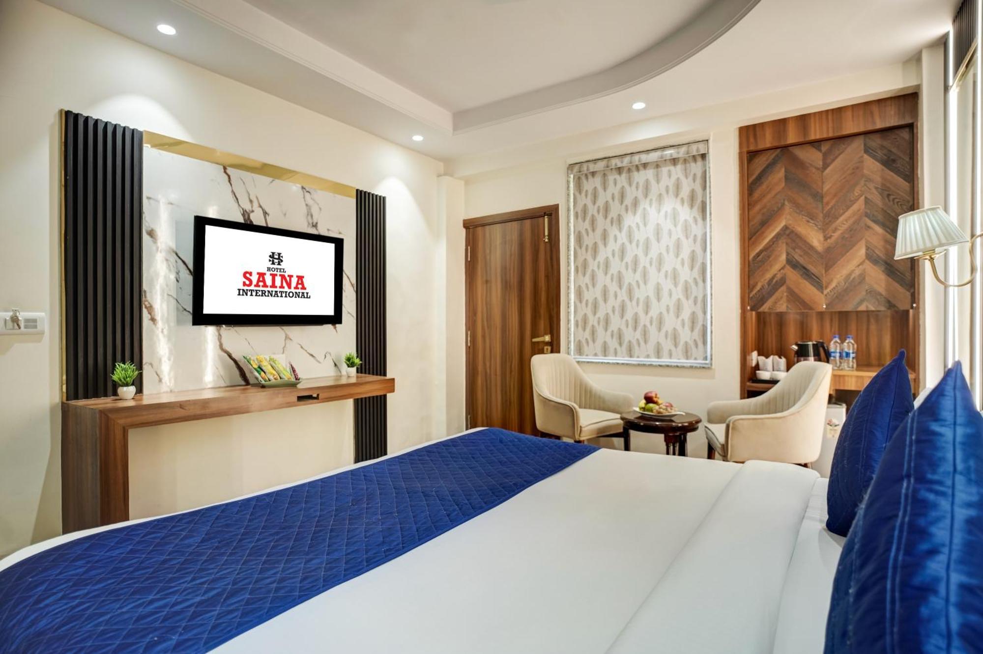 Hotel Saina International New Delhi Extérieur photo