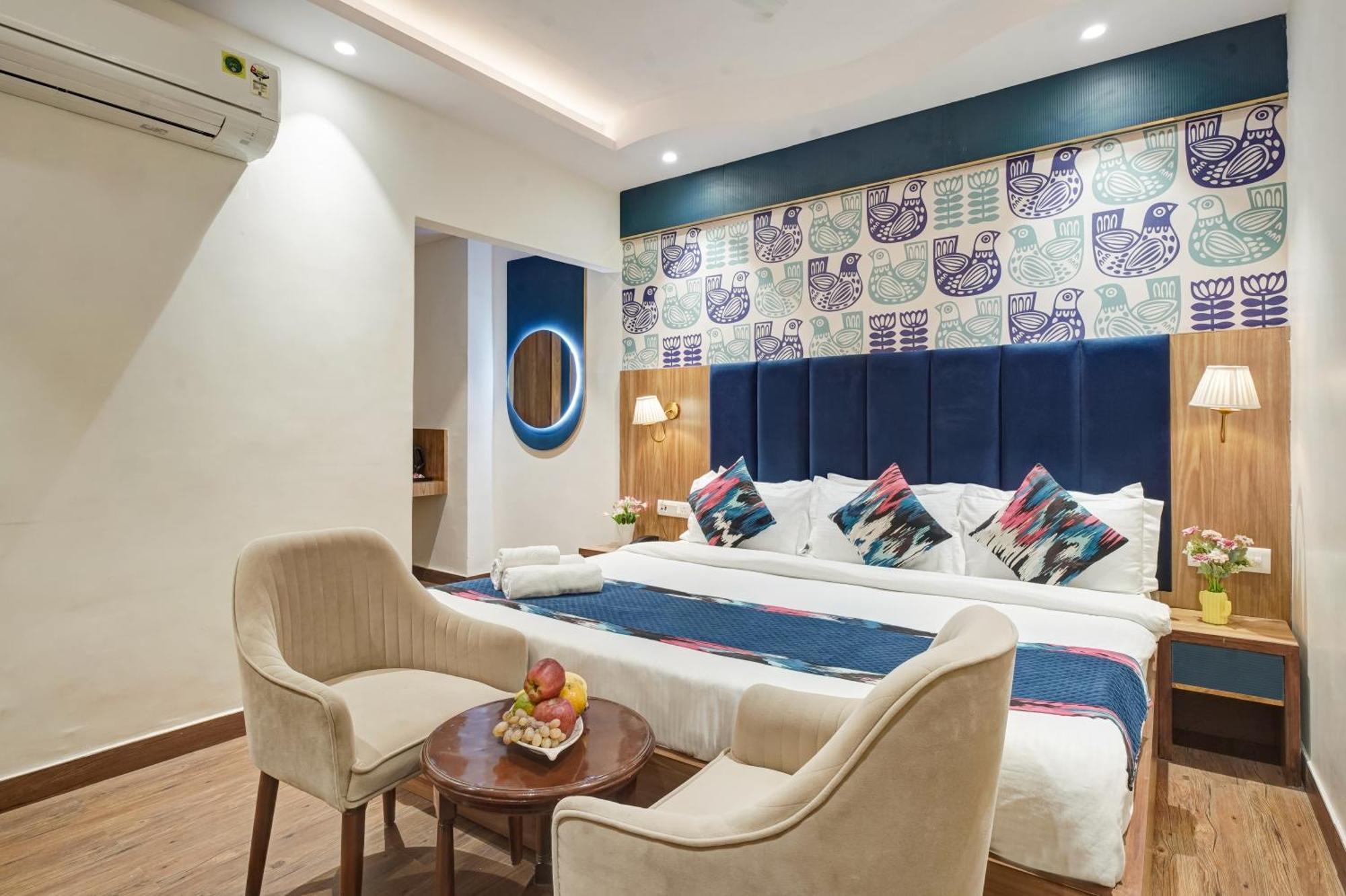Hotel Saina International New Delhi Extérieur photo