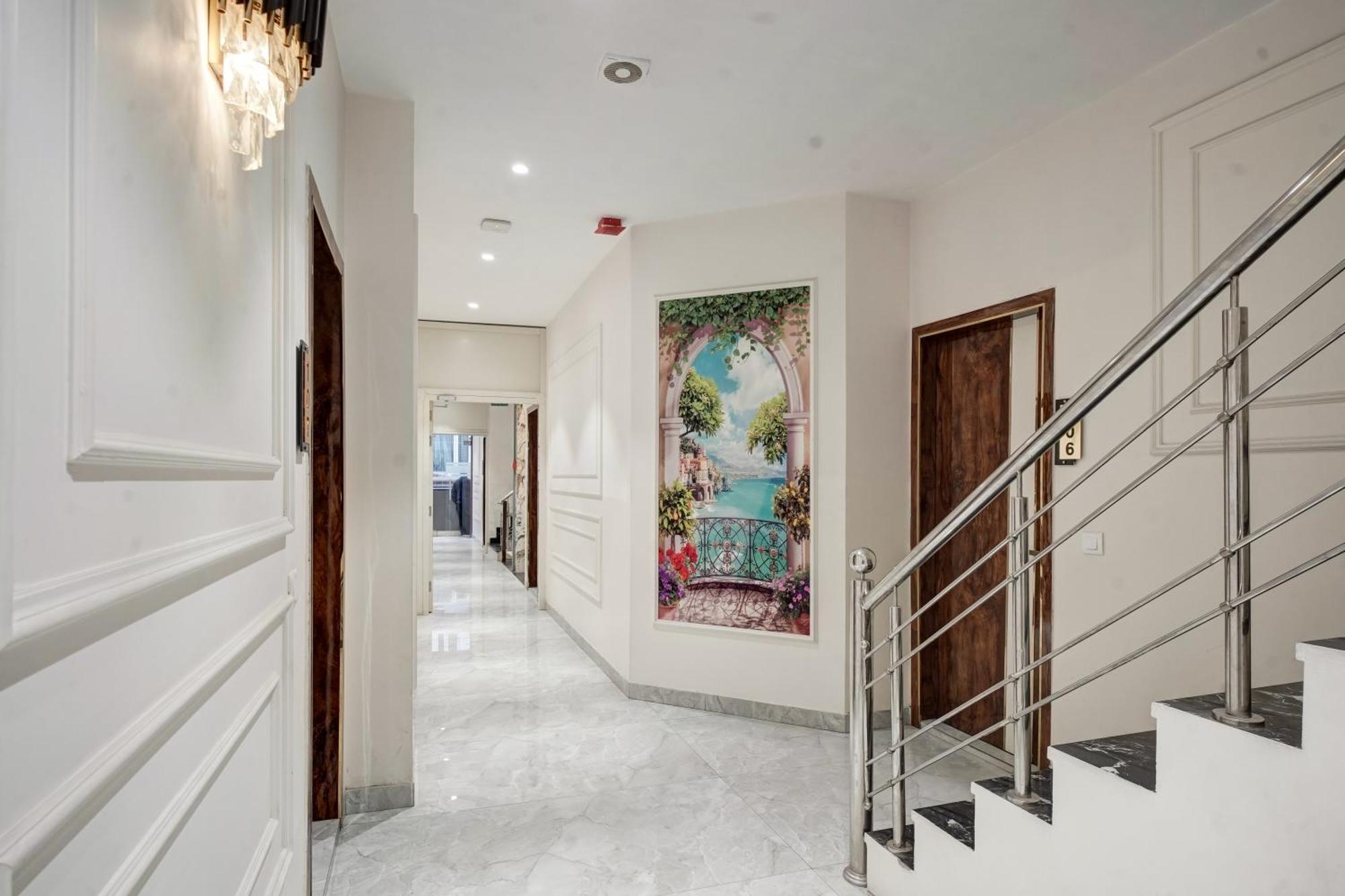 Hotel Saina International New Delhi Extérieur photo