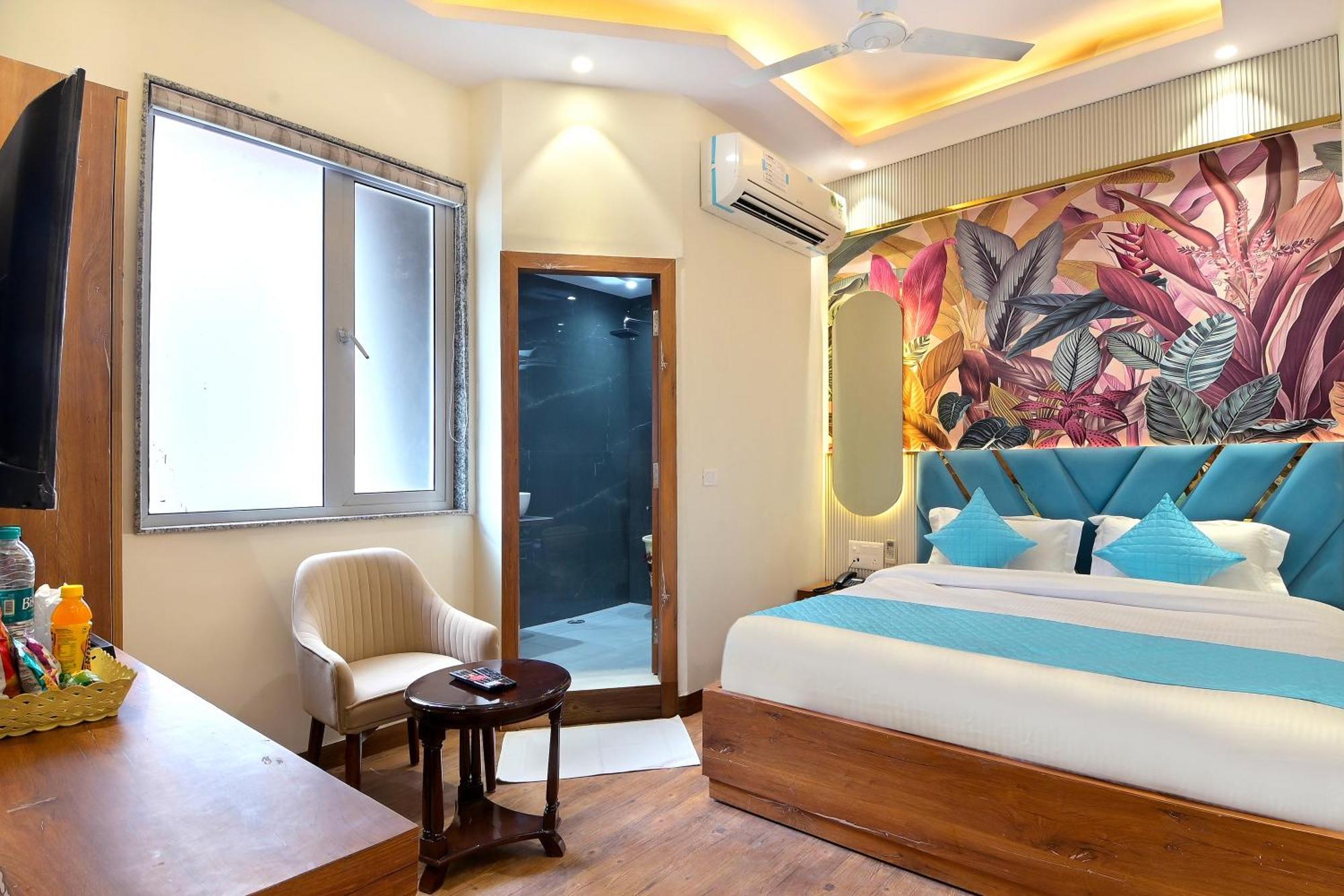 Hotel Saina International New Delhi Extérieur photo
